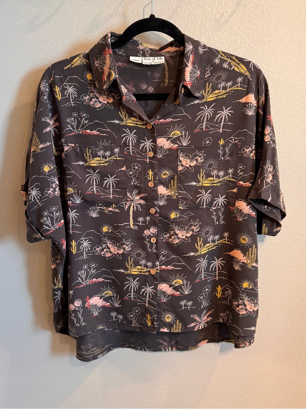 Tree of Life Australia Desert Print Women’s Button-Up Shirt